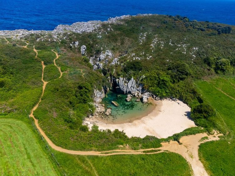 Playa de Gulpiyuri
